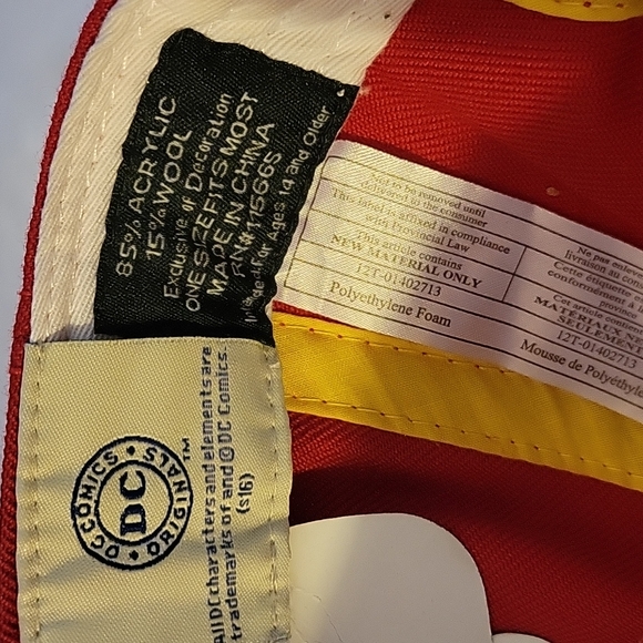 DC Comic Originals Wonder Woman Snapback - Picture 4 of 5